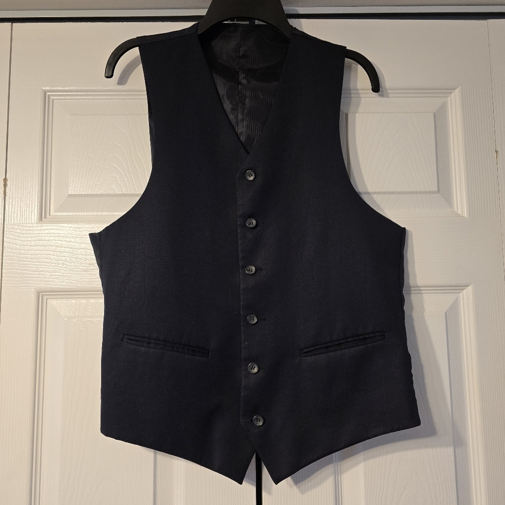 Men's Classic Black Button Front Vest 40L